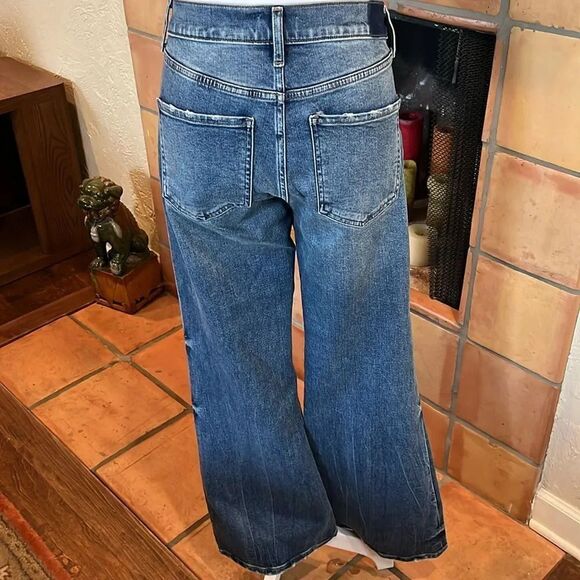 Express 70s Horse-bit Chain Mid-Rise Flare Jeans, size 8S - Picture 8 of 12